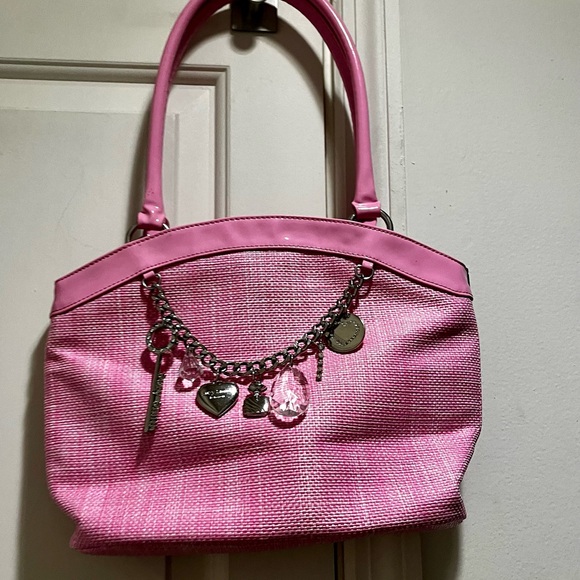 Gerolamo pink straw handbag with charms and chain link - Picture 16 of 16